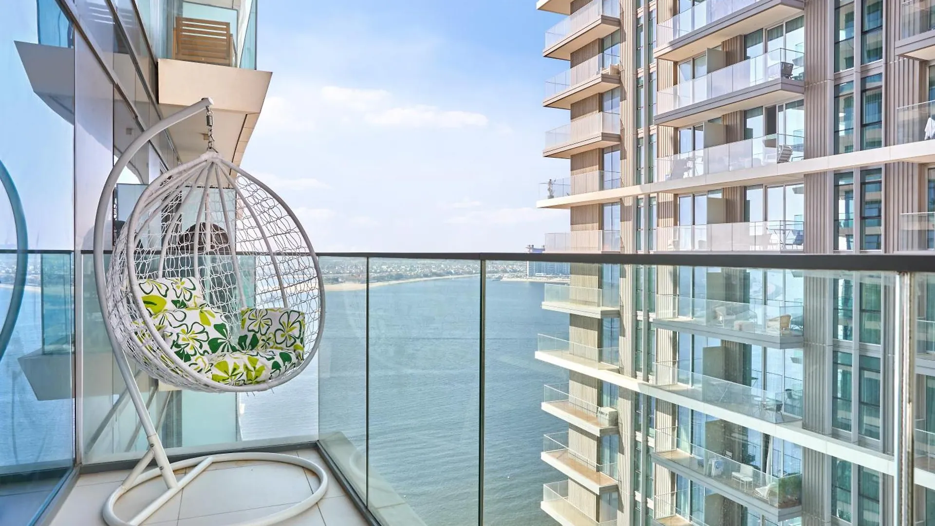 아파트 Beach Vista - Stunning Sea View 두바이