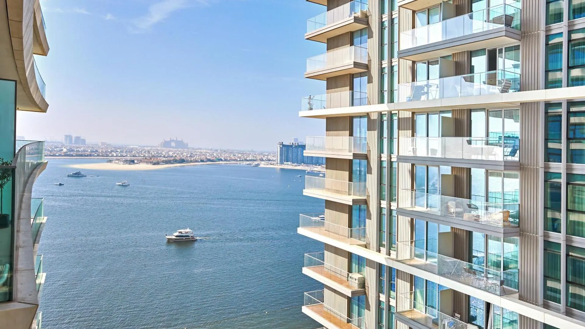 Beach Vista - Stunning Sea View Dubai